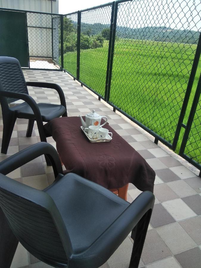 Paddyfield Inn 마난타바디 외부 사진